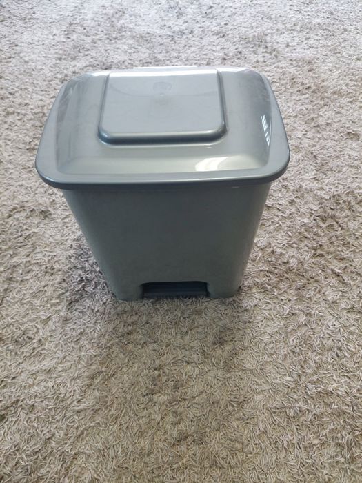 Vendo balde para o lixo