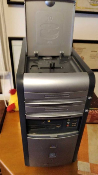Vintage Computer64862787250307121