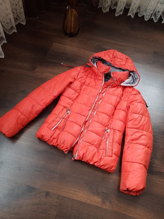 Демісезонна куртка S-M