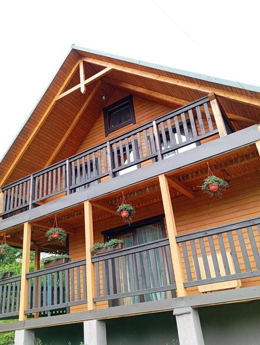 Відпочинок в Карпатах. Котедж поблизу Буковеля. Будинок в горах.