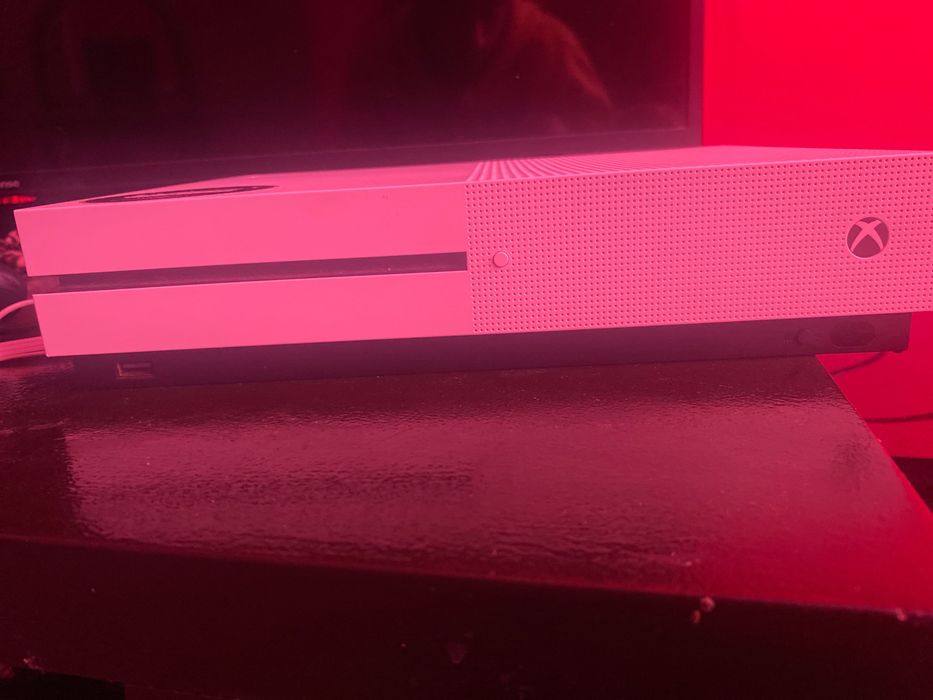 Consola Xbox one S em muito bom estado