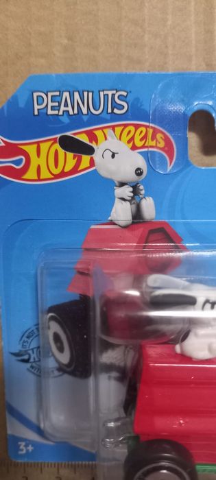 Snopy hot wheels