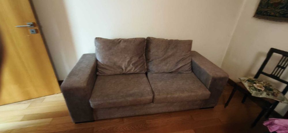 Sofá de 2 lugares cinzento – Casa dos Sofás