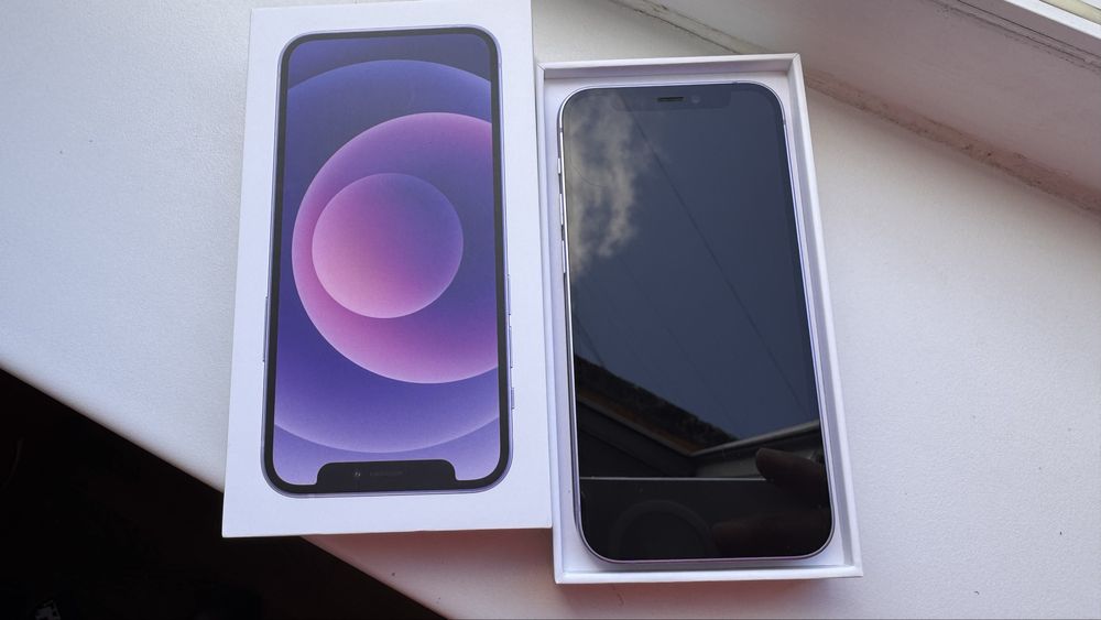 Продам iPhone 12 mini