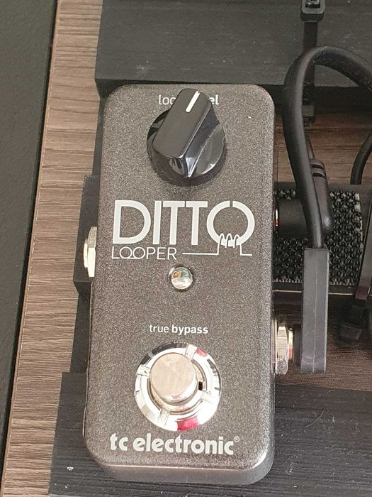 Pedalboard compact Baixo