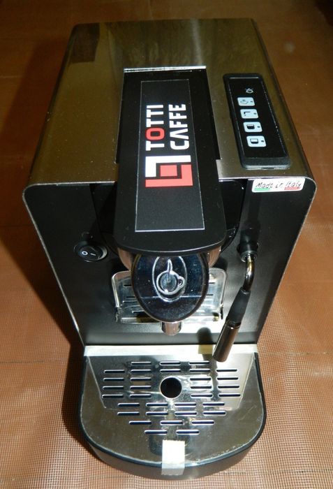 Капсульная кофемашина Espresso del Capitano Office Plus Totti Lavazza