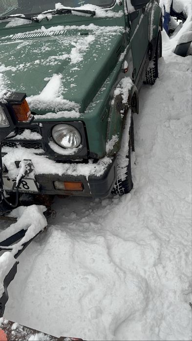 Suzuki samuraj z pugiem  hydraulicznym