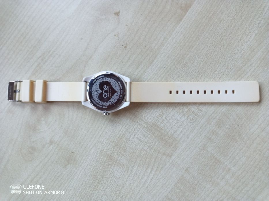 Relógio One branco