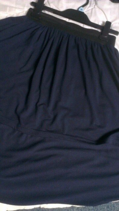 Granatowa spódnica