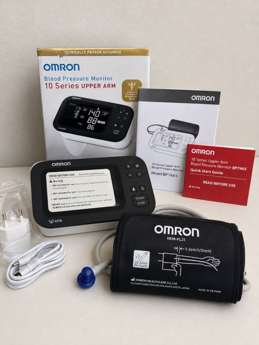 Продам тонометр Omron 10 Series BP7465