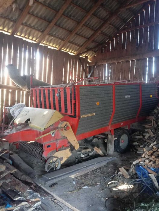 Przyczepa samozbierająca T183/1