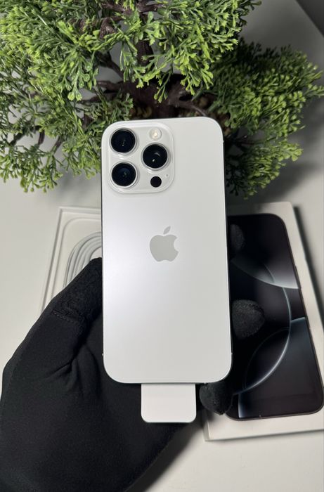 Iphone как Новый 16 Pro 128gb white Neverlock