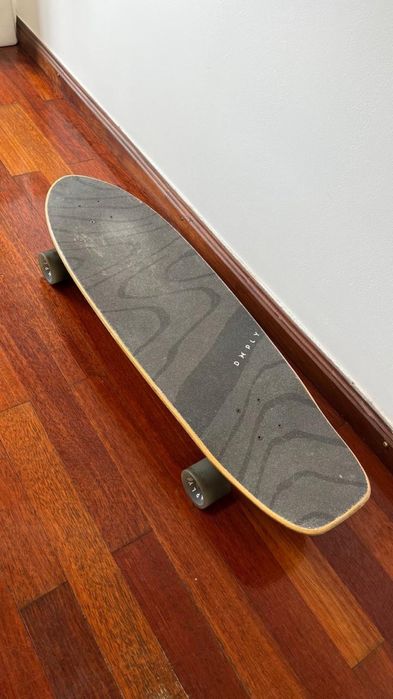 Um skater penny e um long