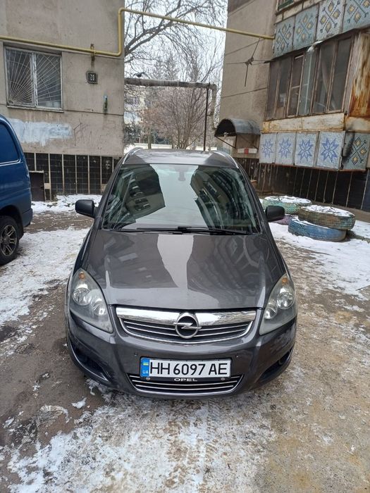 OPEI ZAFIRA B-2009г.-автомат.
