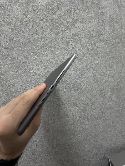 Планшет Apple iPad 8 128 GB Wifi Space Gray