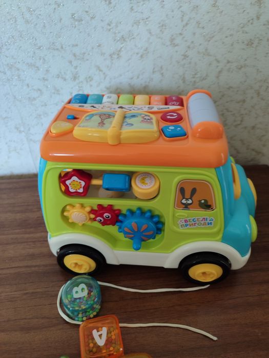 Дитячий розвиваючий ігровий центр автобус бінокль брязкальця