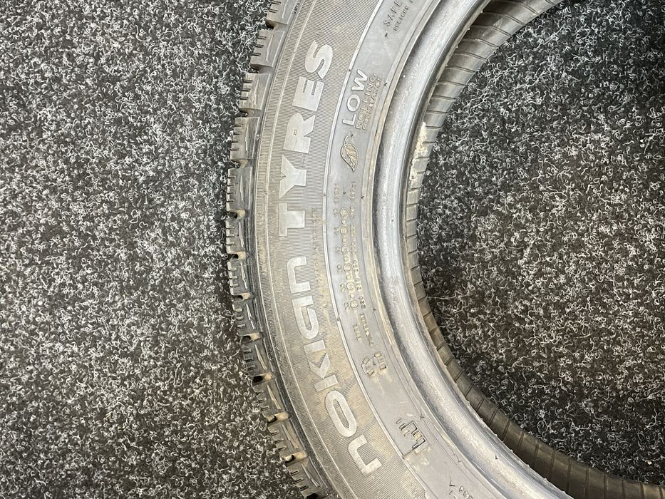 Продам Б/У шини Nokian 185/65R15 NORDMAN RS 2