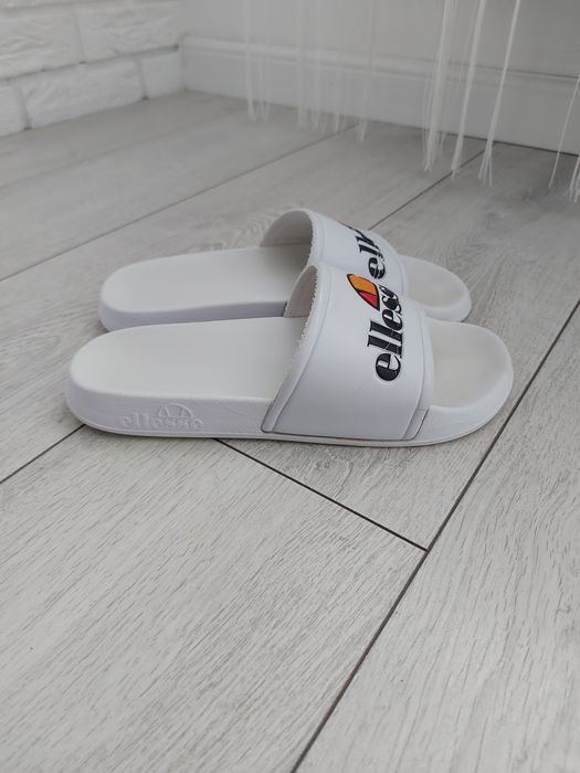 Klapki 38 ellesse biale