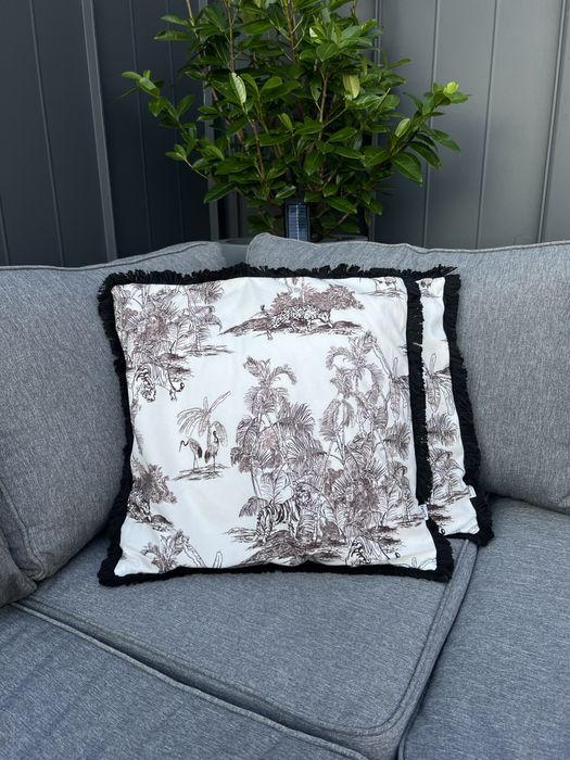 Dwie poszewki na poduszki z motywem Safari Sinsay