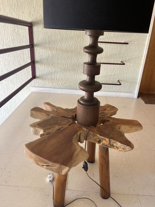 Vendo mesa madeira + candeeiro