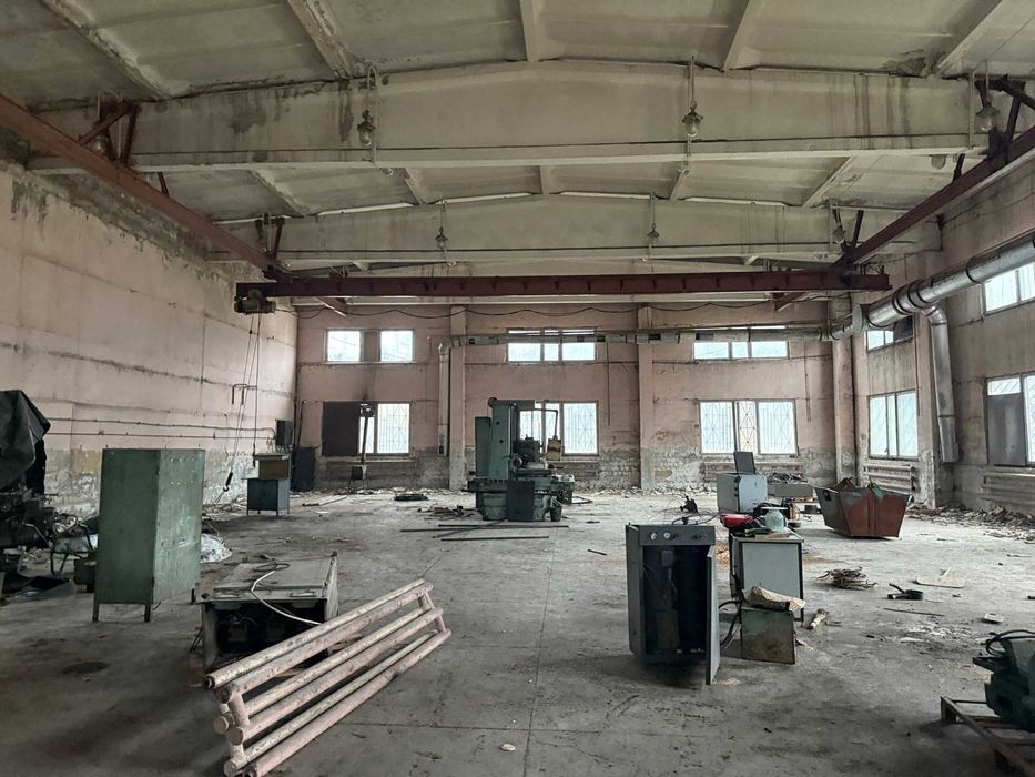 Оренда складу 850 м² + 5000 м² землі у Вінниці з кран-балками