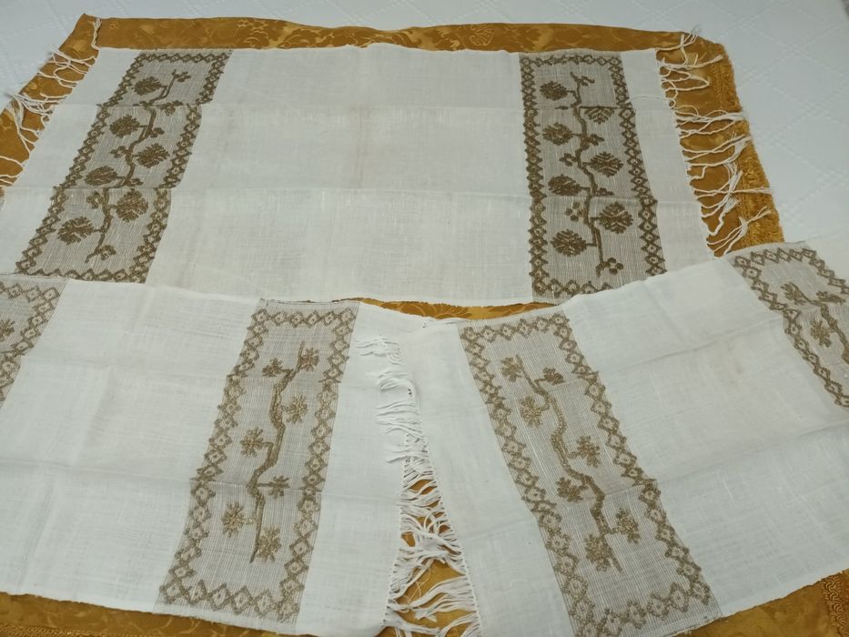 Conjunto de Toalhas Regionais de Cesto em Linho