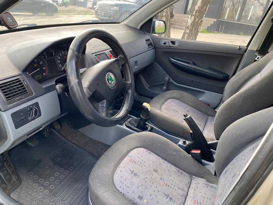Продам Skoda Fabia 2004р 1.2 газ-бенз