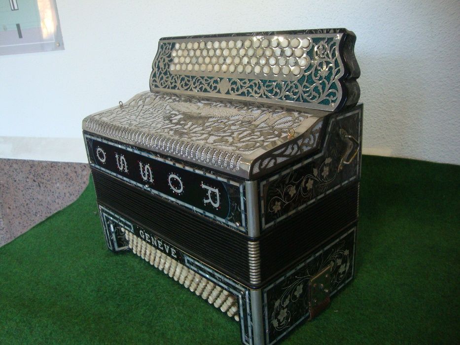 Acordeao Rosso Geneve 120 Baixos 4 Voz Voz, N. 43