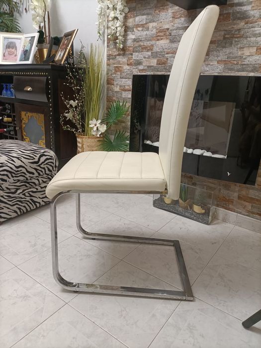 4 Cadeiras Sala de Jantar