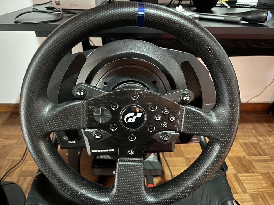 Volante Thrusmaster T300rs GT