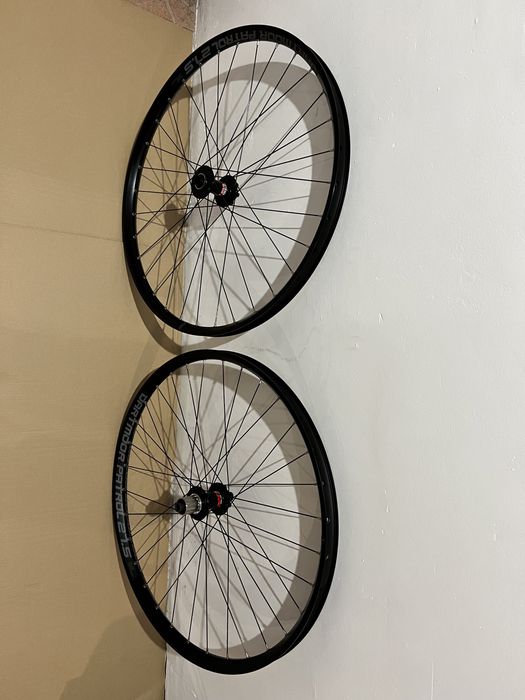 Koła 27,5” BOOST MTB/XC/ENDURO Dartmoor Novatec Sapim