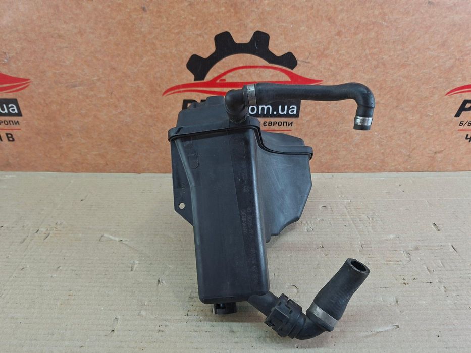 BMW 3 E90 E91 04-11 бачок расширительный 17137810592 / 7810592