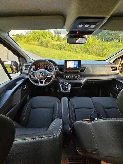 Bus 9 osobowy Renault Trafic 2024 LONG – Wynajem Leżajsk / Podkarpacie