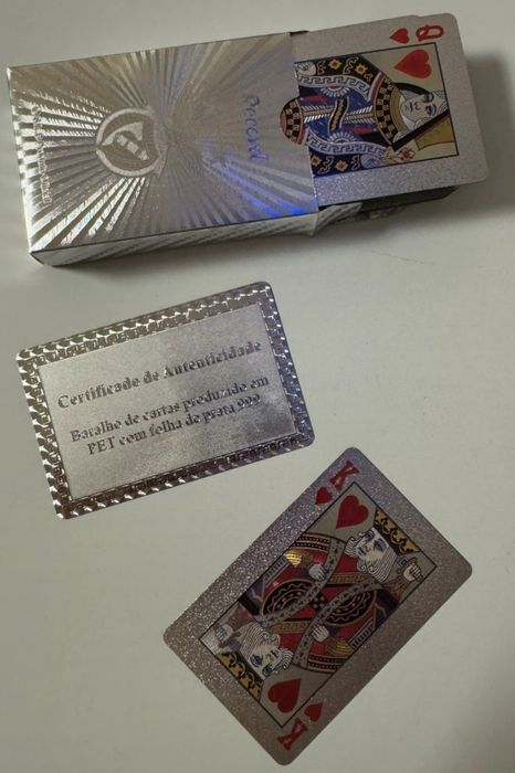 Cartas do Benfica e Sporting impermeaveis