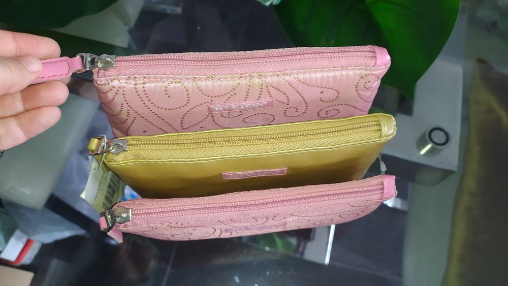 Conjunto 3 bolsas REVLON novas