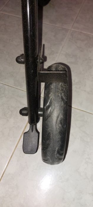 Andarilho Novo com rodas