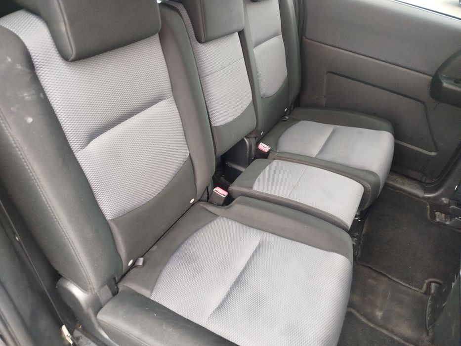 Mazda 5 2.0дизель 7-місць