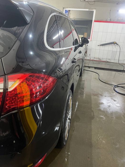 Продам Porsche Cayenne