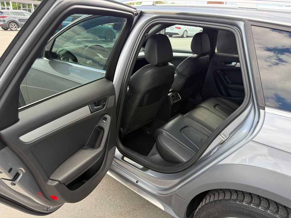 Audi A4 Allroad 2016 VIN WA1UFAFLXGA002022 фото оголошення 15 з 24