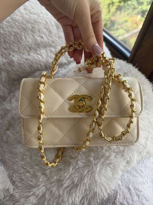 Міні-сумочка в стилі Chanel, стан нової