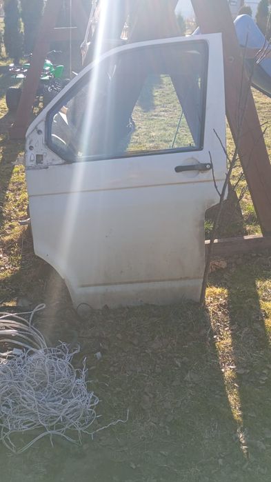 Drzwi przód przednie lewe VW T5 t6