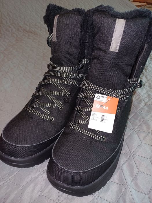 Продаю зимові черевики