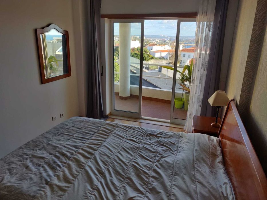 Arrenda-se apartamento recente em Sines