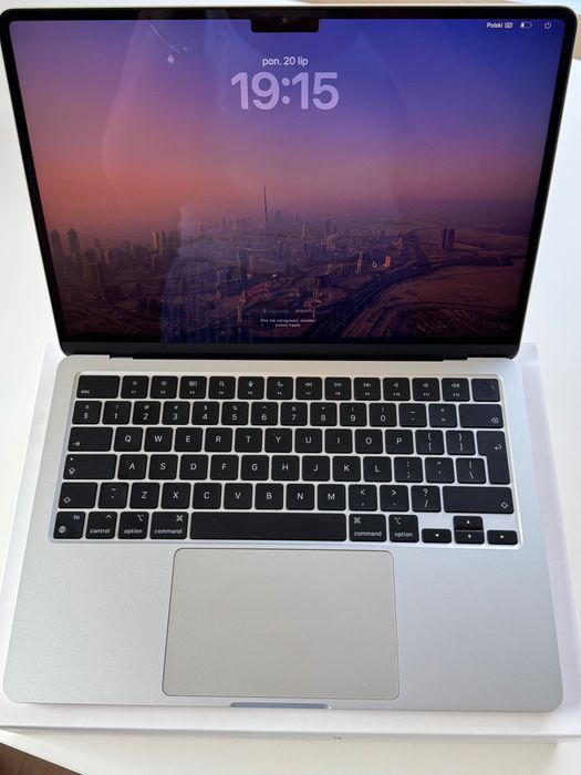 MacBook Air 13” (Apple M3)