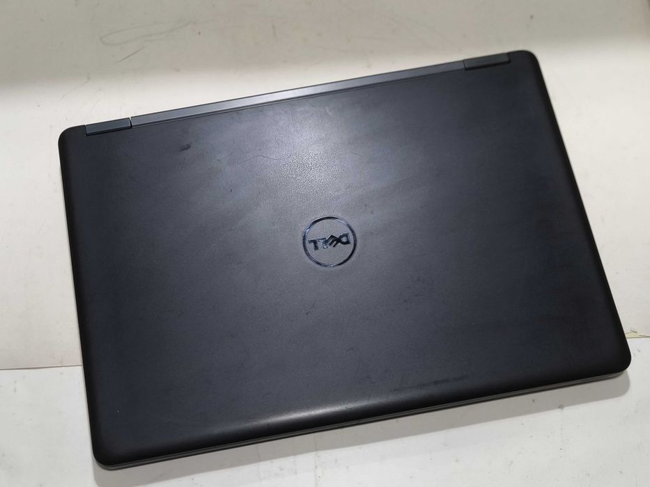Dell Latitude E5450 i5 8GB ram ssd