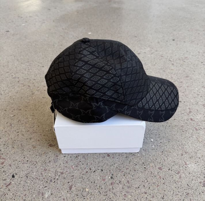 Кепка Mertra X Umbro Reflective Cap (Black)