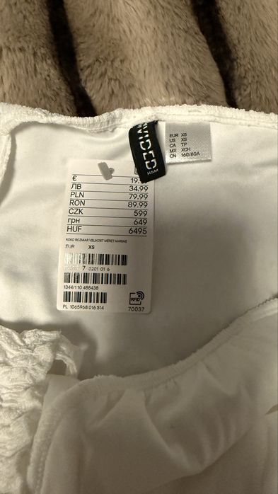 Biale topy i sukienka na wystep lub na codzien