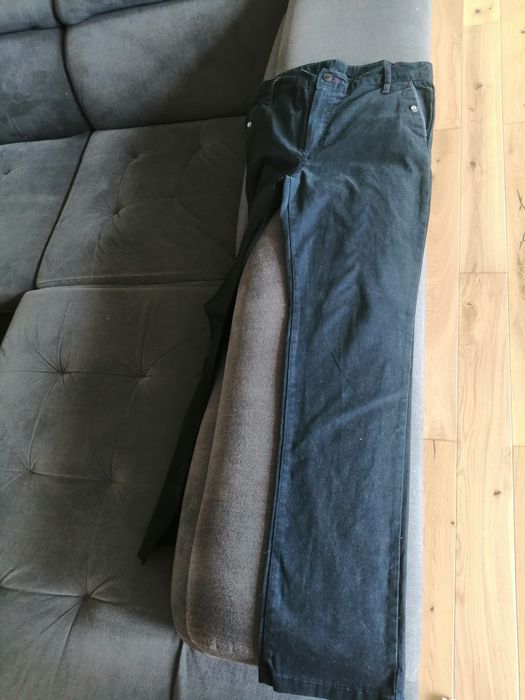 Spodnie młodzieżowe r. 158