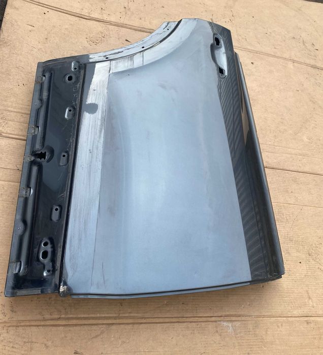 Двері задні праві Audi Q8 дверь дверка має пошкодження видно на фото