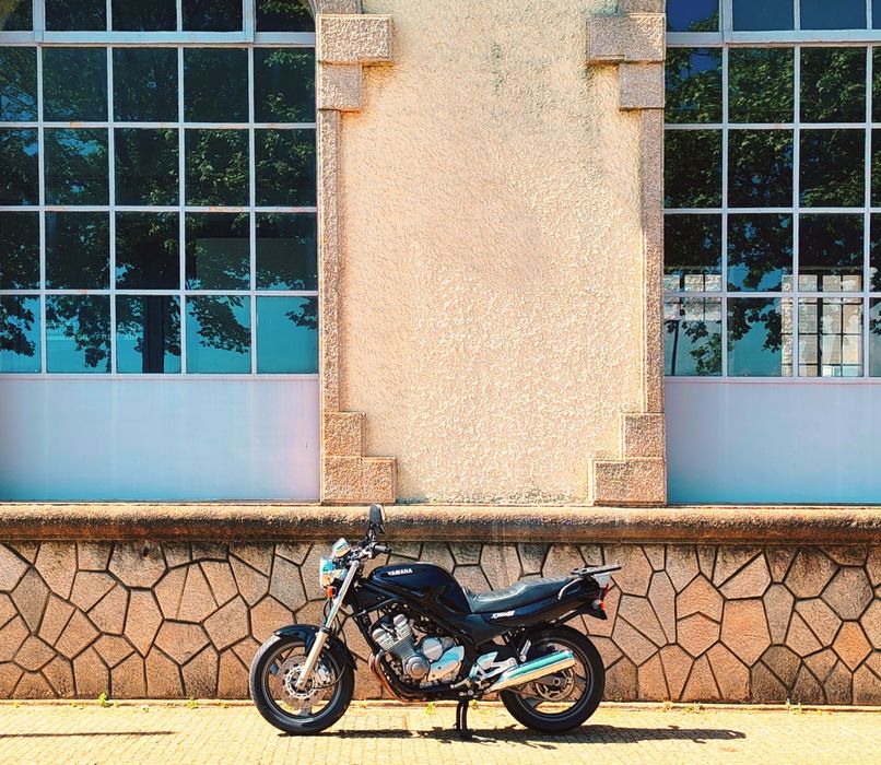 YAMAHA XJ600N 2001